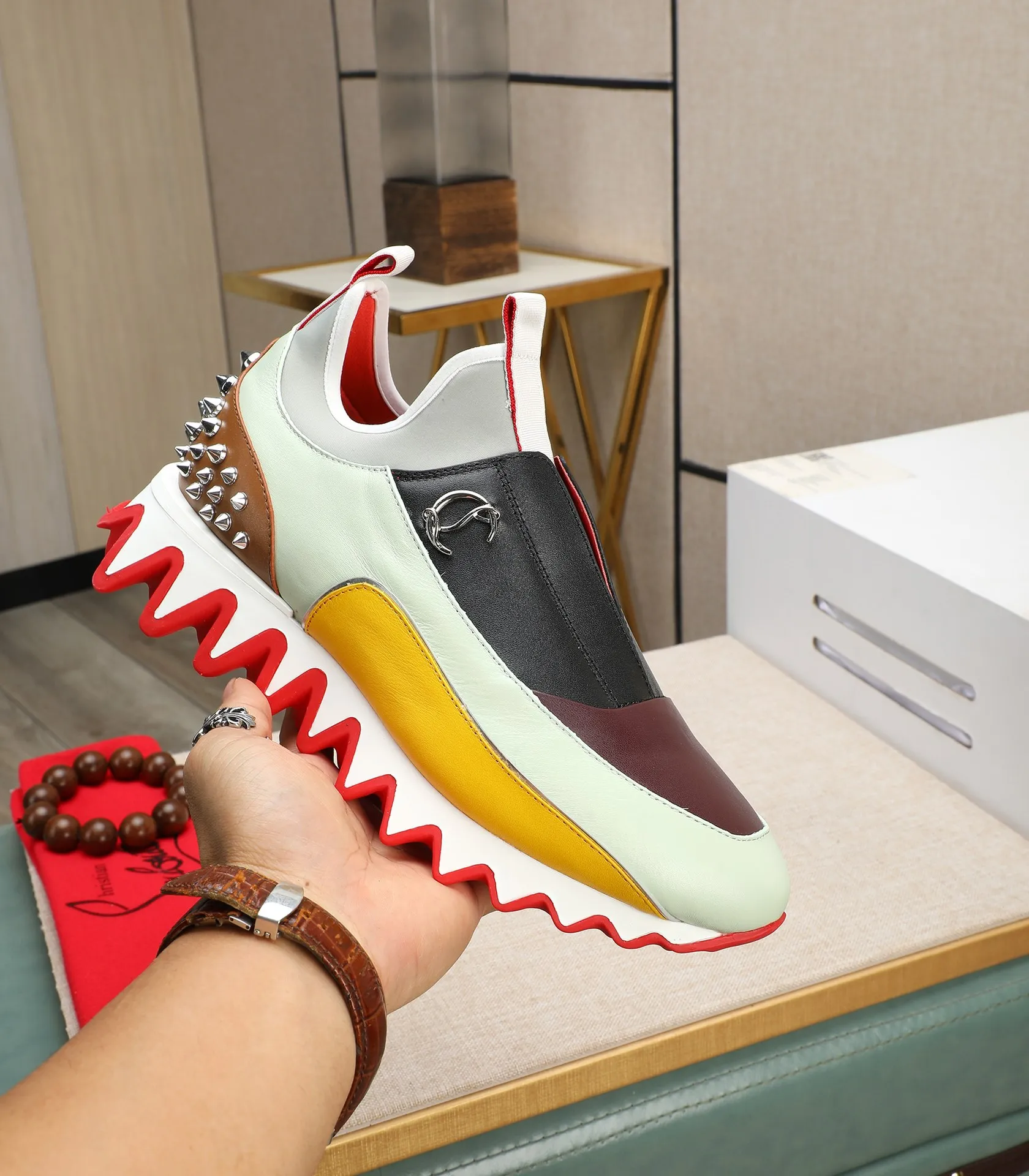 Men's shoes 💰700 (high-end goods) Christian Louboutin (CL red sole shoes) counter series, casual sneakers for couples 📢 📢 📢 Exclusive hot style release 🎈🎈💪 Movable latex feet 👻 Finished outsole line [Proud] 😝Male 38#-46, global supply 😝 [Top version]: Original imported genuine leather upper, top original leather lining, original molded TPU outsole, original 1:1 detail processing, original shoe last,
